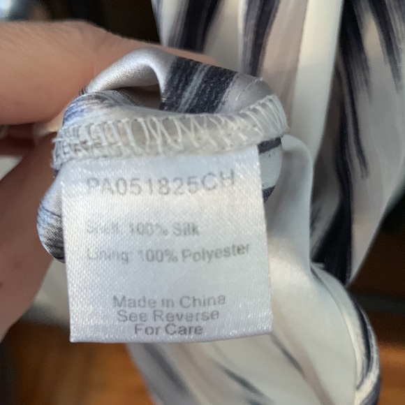 Parker Size Small white and black patterned shift dress - Picture 5 of 6